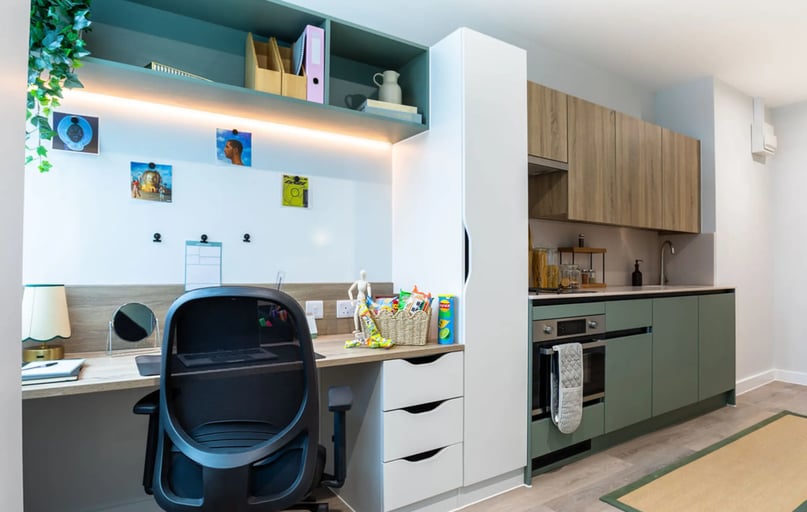 Premium Studio, Haus, 12 Calthorpe Road,, Edgbaston, Birmingham - Image 1