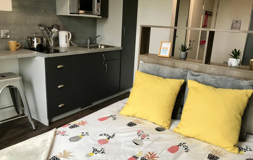 Standard Studio, Catherine House, Stanhope Road, City Centre, Portsmouth - Image 1