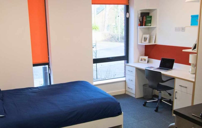 Studio Silver, The Village at The Viaduct, Ainsley Street, City Centre, Durham - Image 1