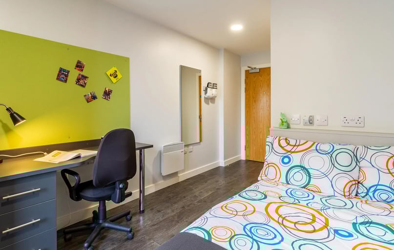 Premium En Suite, Austen House, Back of the Walls, City Centre, Southampton - Image 1