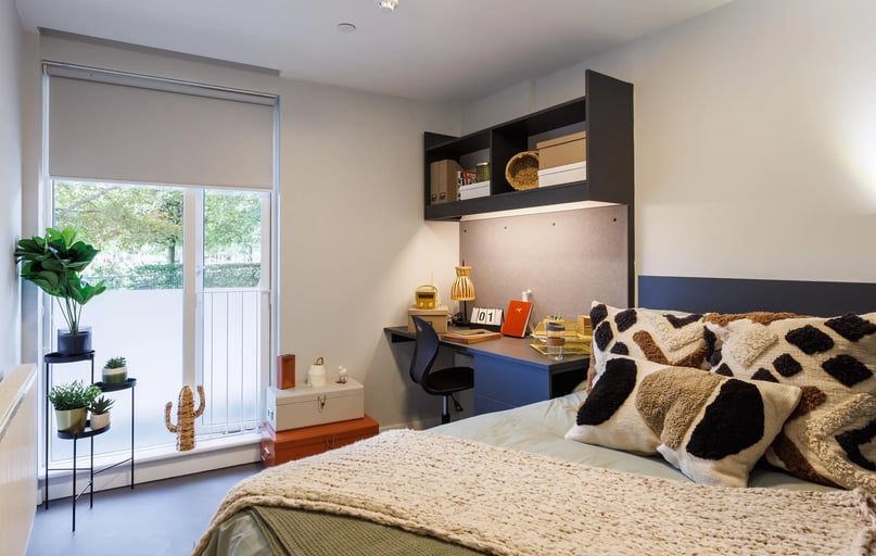 11 Bed En-Suite, Element, 78-89 Alscot Road, Bermondsey, London - Image 1