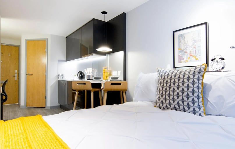 Premium Studio, Therese House, 29- 30 Glasshouse Yard, Barbican, London - Image 1