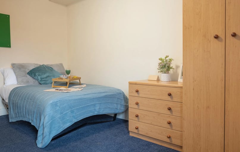 Classic Plus, Cable Street, 1-3 Cable Street, City Centre, Lancaster - Image 1