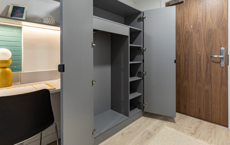 Standard Studio (floor 11), Waterside, 58-62 Avon Street, City Centre, Bristol - Image 1