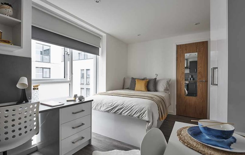 Standard Studio, The Quarry, Penwerris Lane, City Centre, Falmouth - Image 1