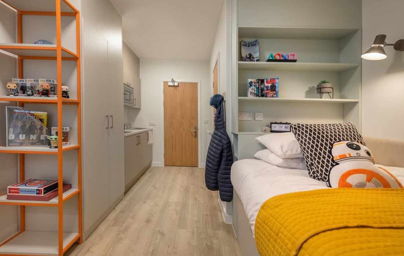 Penthouse Studio, SEREN, 66 Alexandra Road, City Centre, Swansea - Image 1