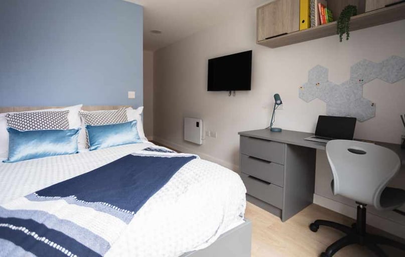 Townhouse Large En-suite, Boutique Student Living - Exeter, 10 Blackboy Road, St James, Exeter - Image 1