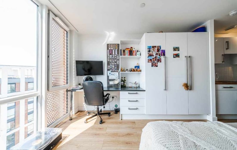 Corner Deluxe Studio, CODE Fairfax Street, Fairfax Street, Warwick - Image 1