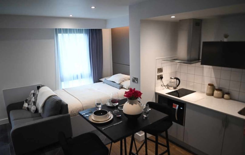 Diamond Plus Studio, Glasgow West End, Kelvinhaugh Street, City Centre, Glasgow - Image 1