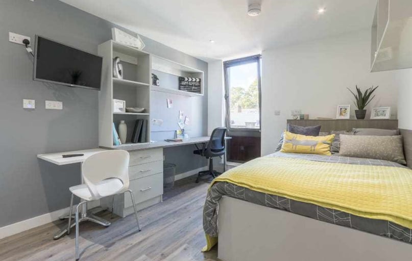 Standard Gold Studio, Glendower House, St Andrew's Lane, City Centre, Cardiff - Image 1