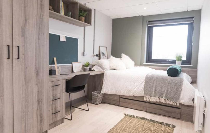 Premium En-suite, Crown Place, Trinity Quay, 2 Kings Road, Swansea - Image 1