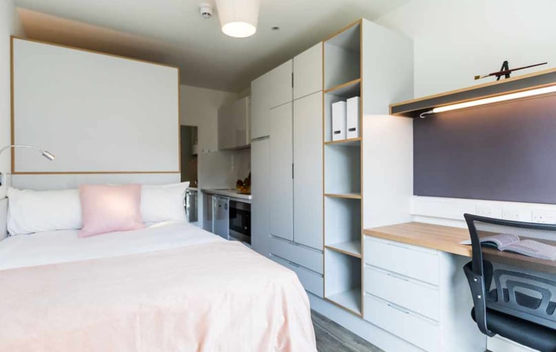 Bronze Studio, The Cam Foundry, 315 Mill Road, City Centre, Cambridge - Image 1