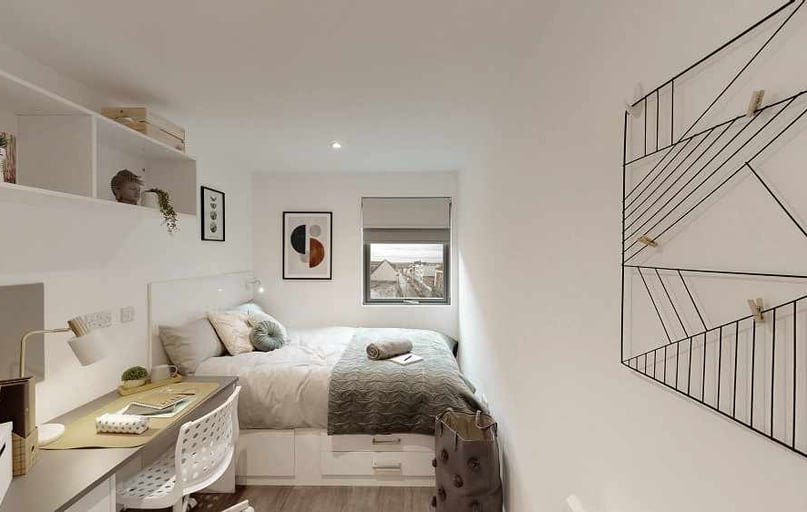 6 Bed Cluster En-suite - Premium Top Floor, The City Arcade, 108 Fore Street, City Centre, Exeter - Image 1