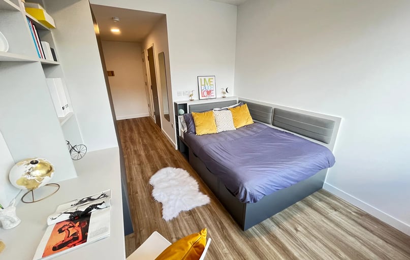 Classic Plus En Suite, Highfield Park, 274 North Circular Road, City Centre, Dublin - Image 1