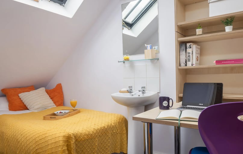 Standard Single, Cable Street, 1-3 Cable Street, City Centre, Lancaster - Image 1