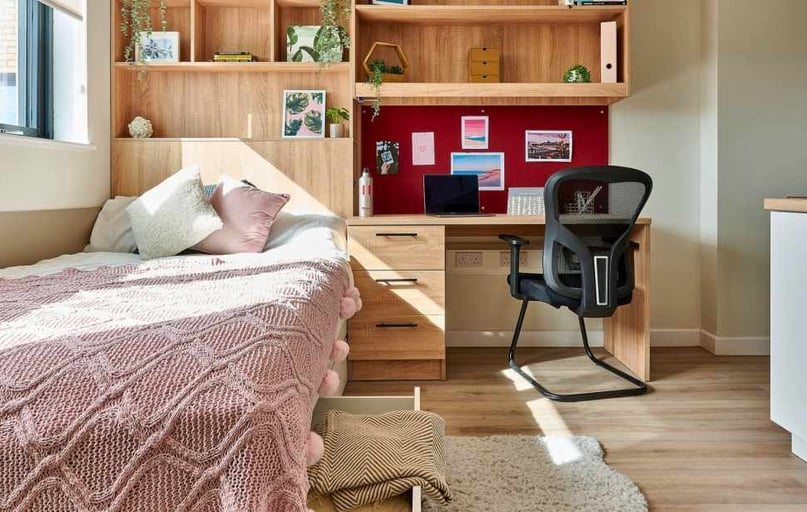 Studio Gold, 17a Christchurch Road, City Centre, Bournemouth - Image 1