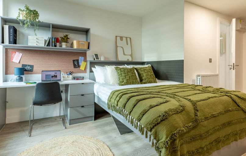 Studio Deluxe, Waterside, 58-62 Avon Street, City Centre, Bristol - Image 1