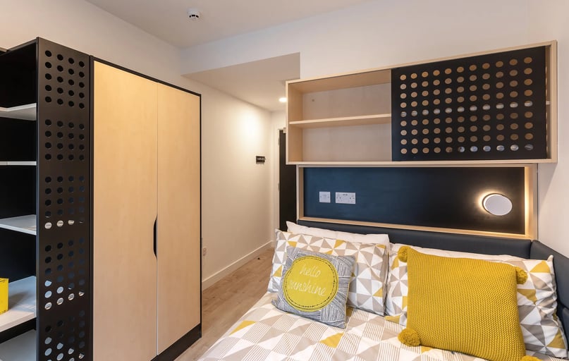 Standard En Suite, Dominick Place, 25-29 Dominick Street Upper, City Centre, Dublin - Image 1