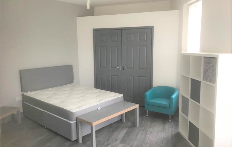 Uplands, Swansea - Image 1