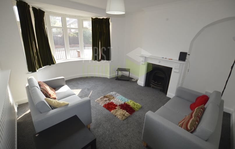 Queens Road, Knighton, Leicester - Image 1
