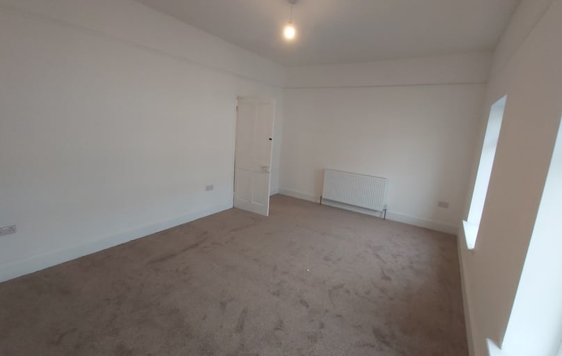 Splott, Cardiff - Image 1