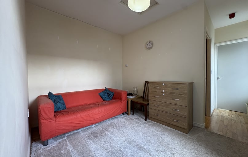 Roath, Plasnewydd, Cardiff - Image 1