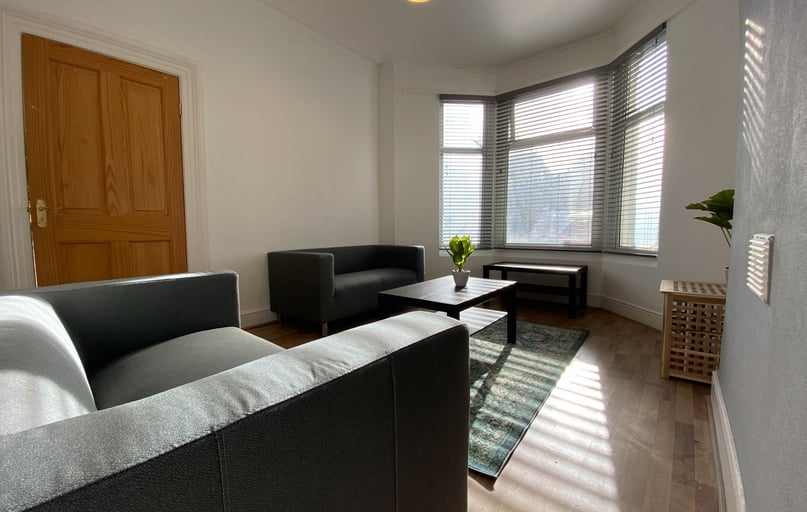 Heath, Cathays, Cardiff - Image 1