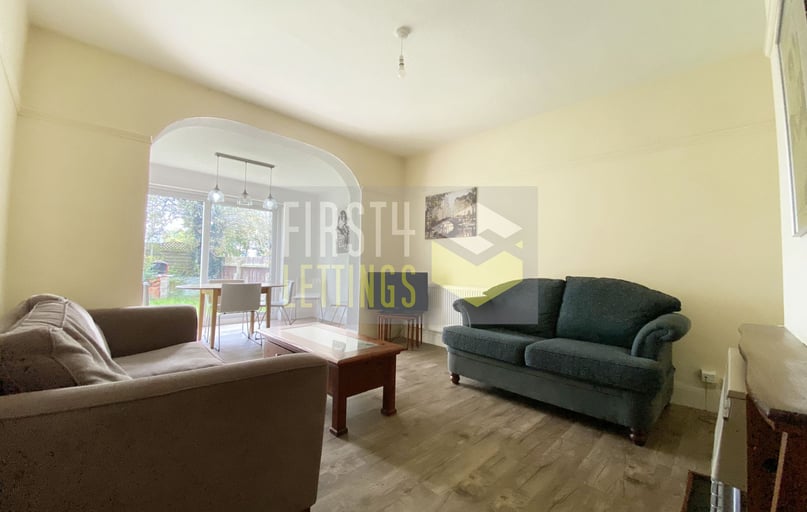 Greenhill Road, Clarendon Park, Leicester - Image 1