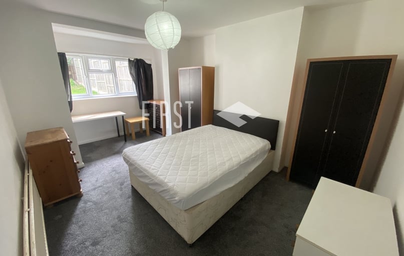 Stanfell Road, Knighton, Leicester - Image 1