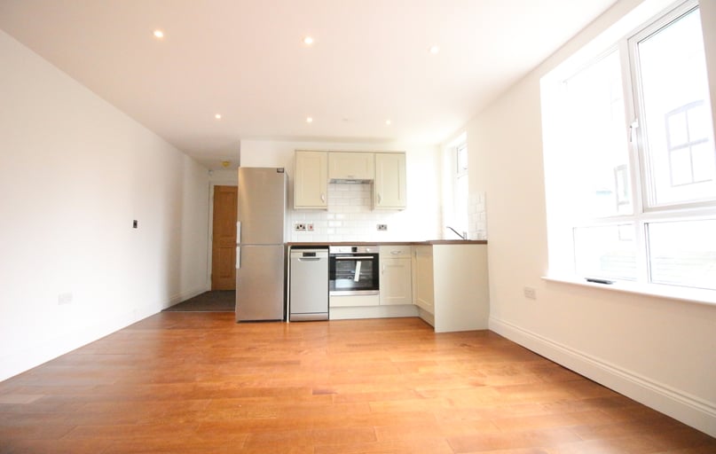 Roath, Adamstown, Cardiff - Image 1