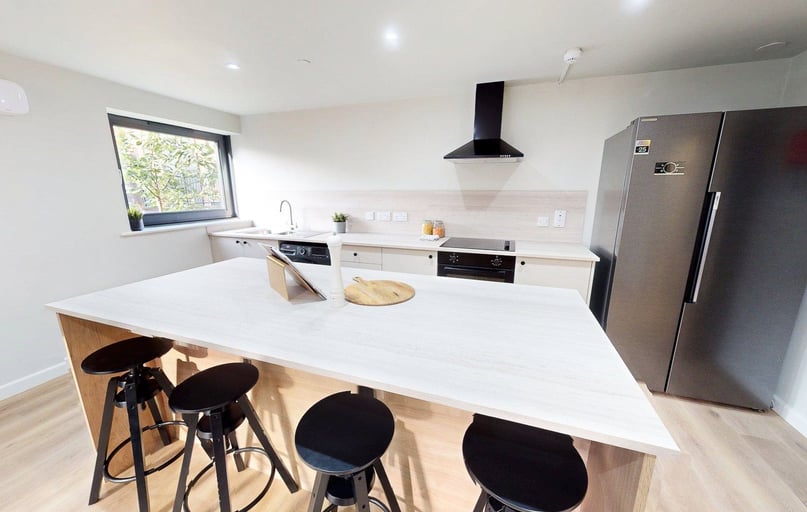 Oxford Street, City Centre, Leicester - Image 1