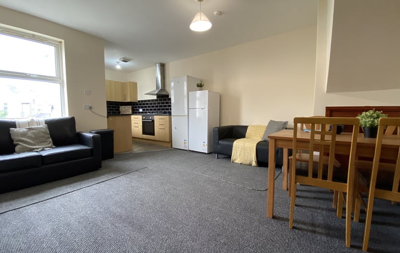 Cathays, Cardiff - Image 1