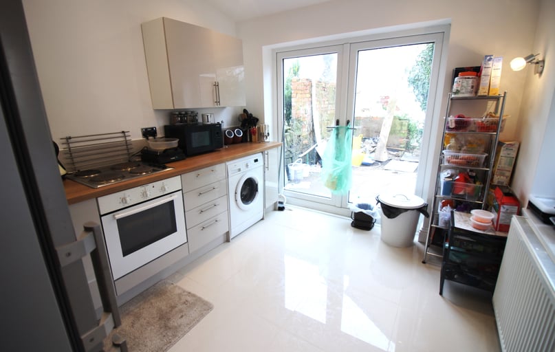 Heath, Cathays, Cardiff - Image 1