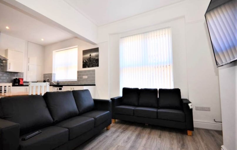 Wavertree, Toxteth, Liverpool - Image 1