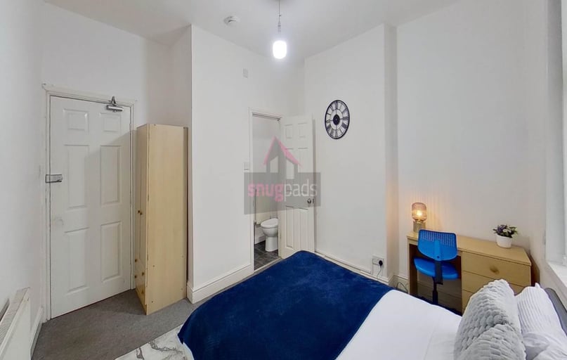 Salford, Ellesmere Park - Image 1