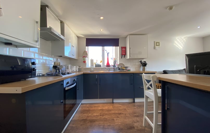 Cathays, Plasnewydd, Cardiff - Image 1