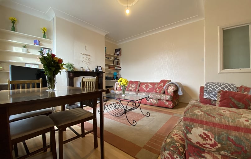 Cathays, Cardiff - Image 1
