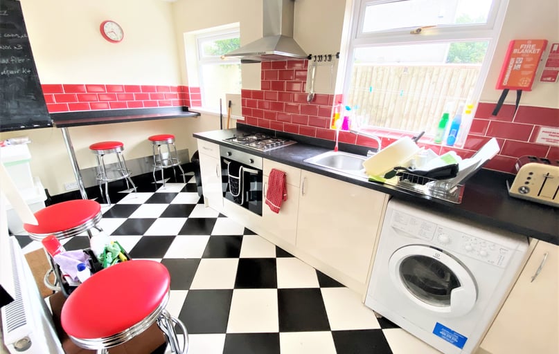 Mount Pleasant, Swansea - Image 1