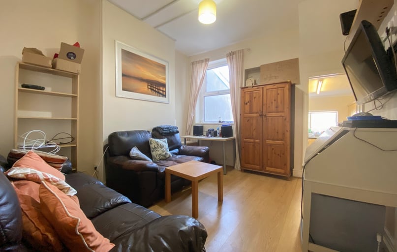 Cathays, Cardiff - Image 1