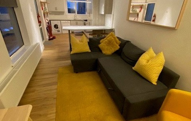 Uplands, Swansea - Image 1