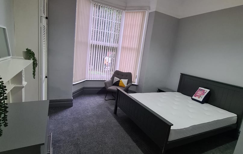 Sketty Road, Uplands, Swansea - Image 1
