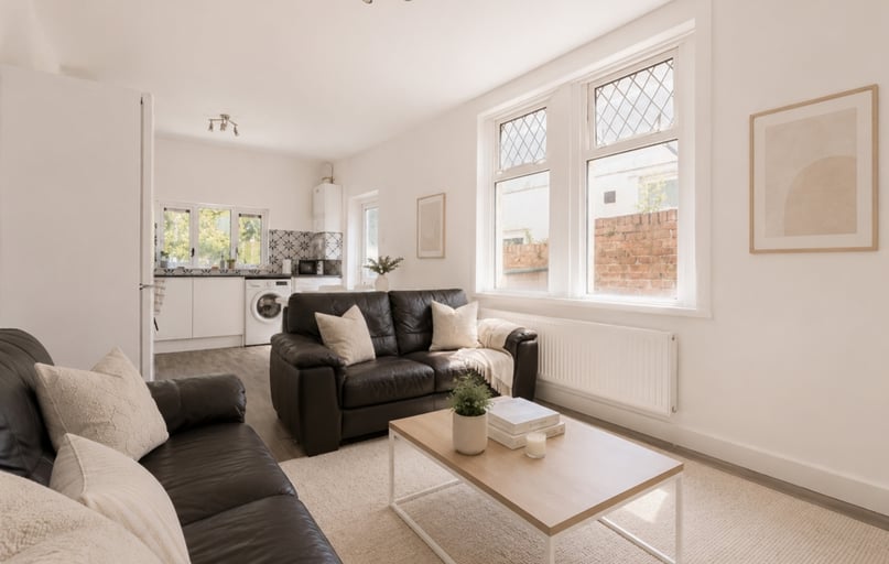 Roath, Cathays, Cardiff - Image 1