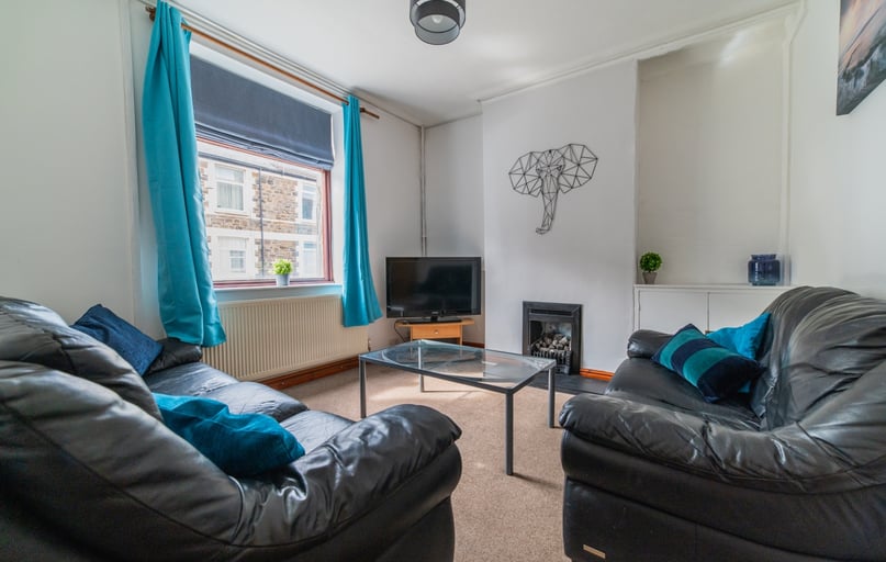Cathays, Cardiff - Image 1