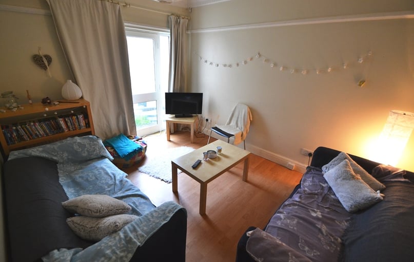 Cathays, Cardiff - Image 1