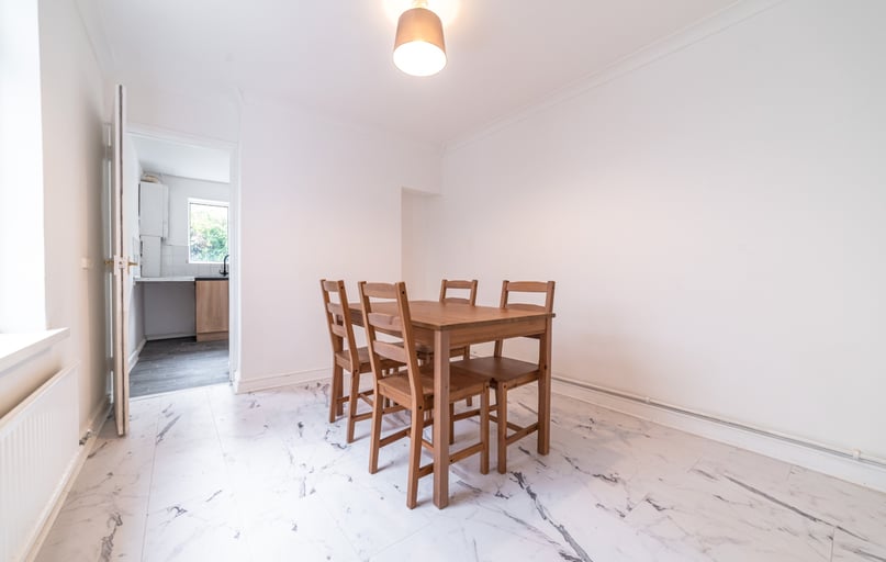 Cathays, Cardiff - Image 1