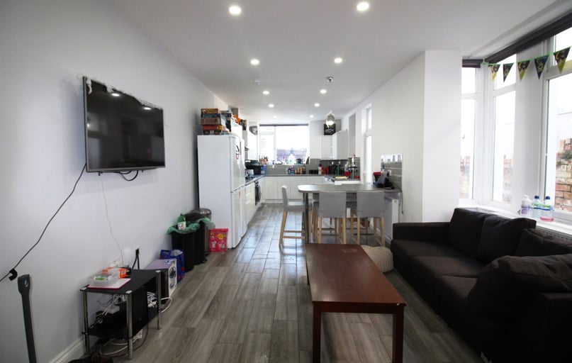 Heath, Gabalfa, Cardiff - Image 1