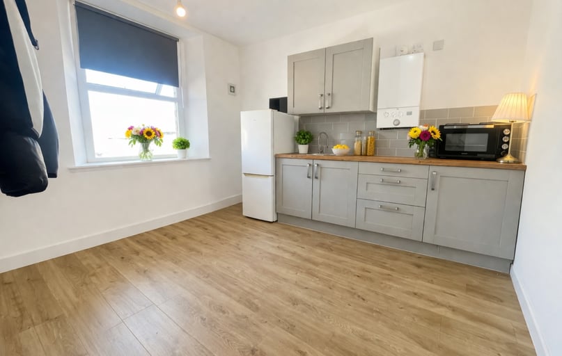 Cathays, Cardiff - Image 1