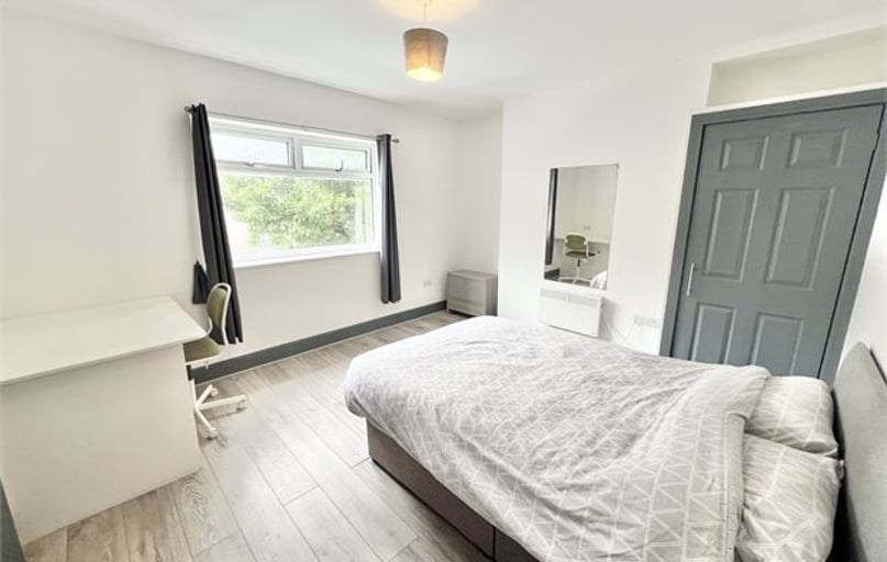 St Helens Avenue, Brynmill, Swansea - Image 1