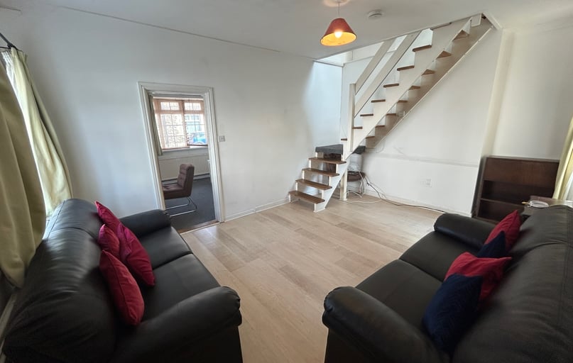 Cathays, Cardiff - Image 1