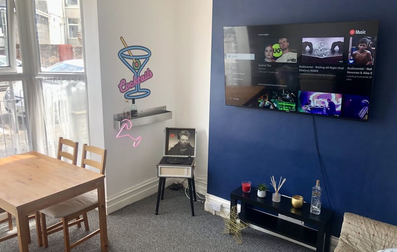 Brynmill, Swansea - Image 1